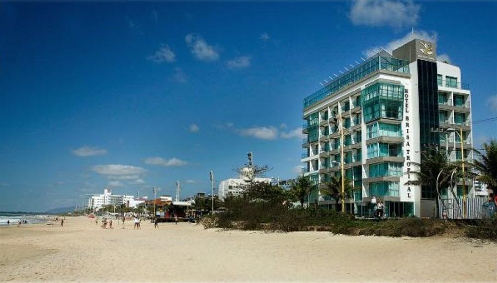 Hotel Brisa Tropical De Macae Exterior photo